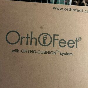 OrthoFeet Tennis Shoe